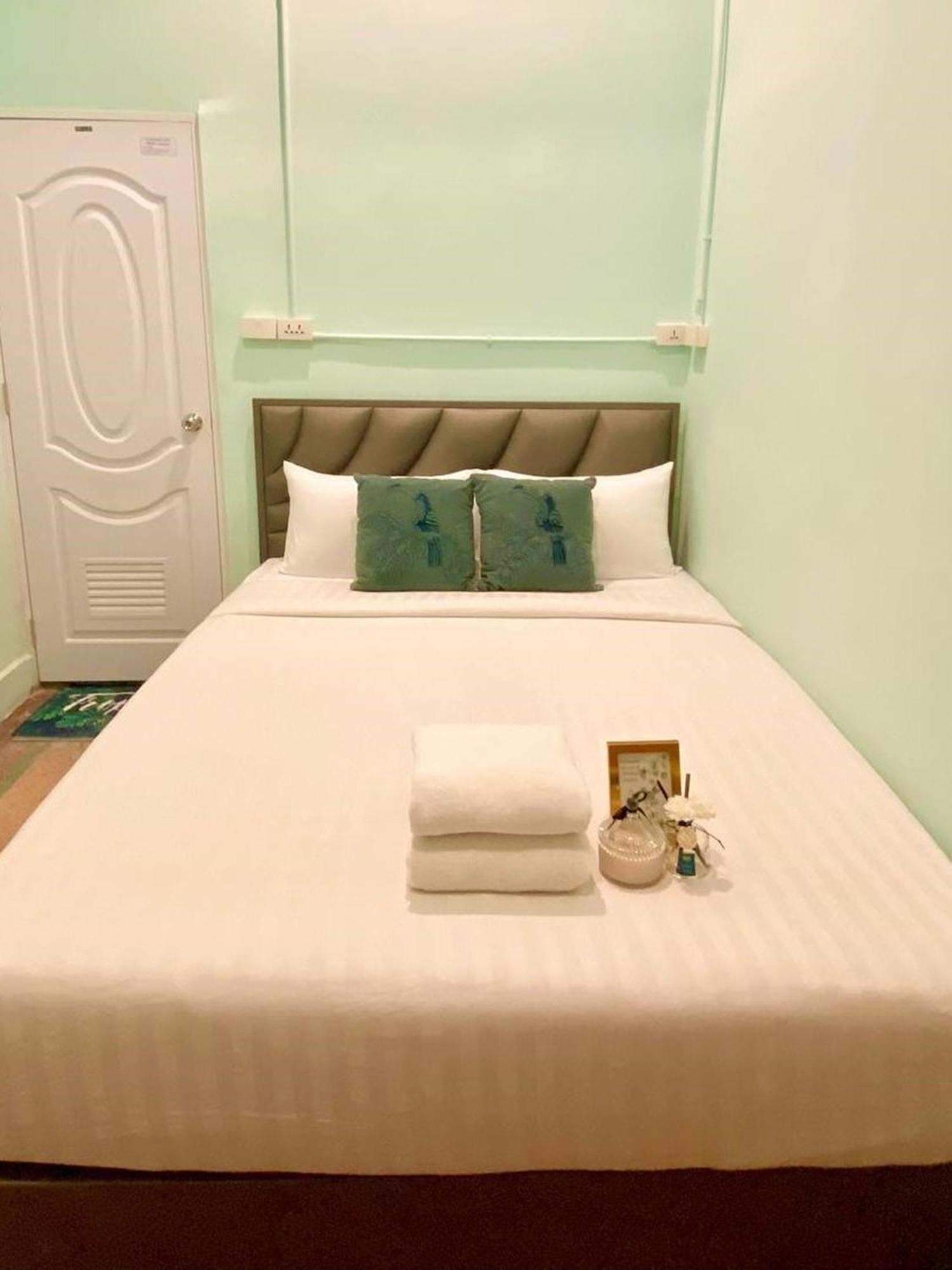 Hostel Lemon Siam Petchaburi Road Bangkok Exteriör bild